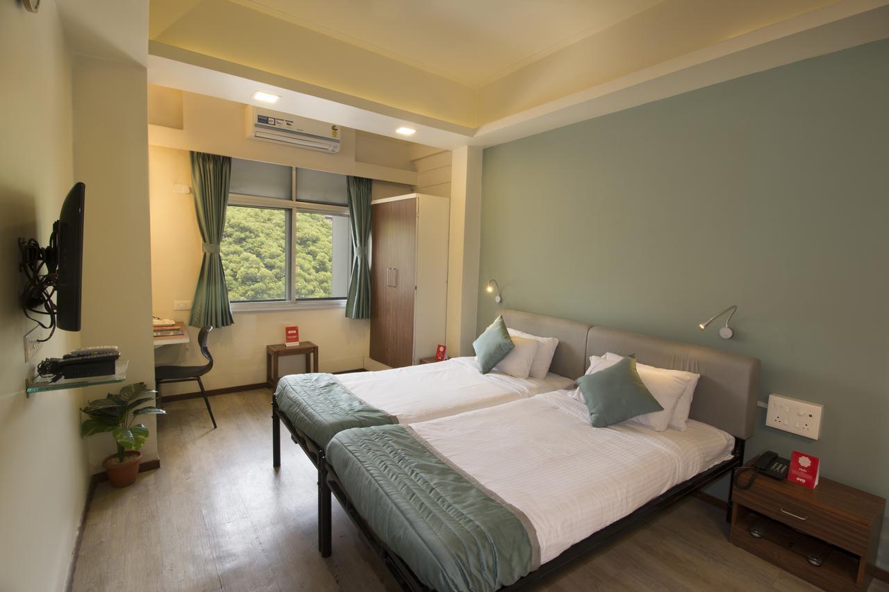 Oyo 6429 Hotel Pearl ปูเน่ ภายนอก รูปภาพ